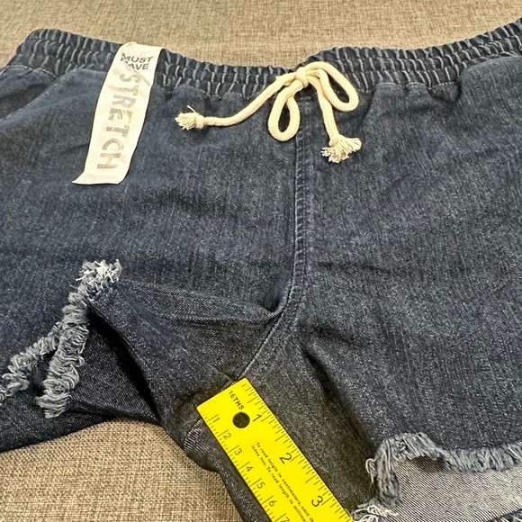 NEW! Tinseltown Booty Mini Shorts XL Fringe Blue Jean Drawstring Elastic waist - Picture 4 of 11